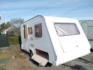 Caravan Roller 4 Posti Letto