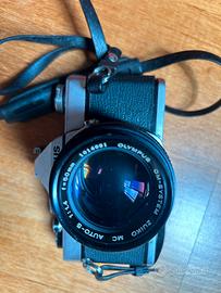 Macchina fotografica OM2 con accessori