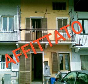 Casa indipendente di 70 m² con 3 locali e box auto