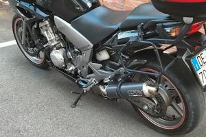 Honda CBF 1000.