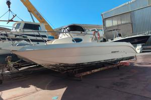 solo scafo t.a mare 610 W.A Posso Motorizzare