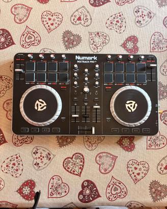 Numark MixTrack Pro 2