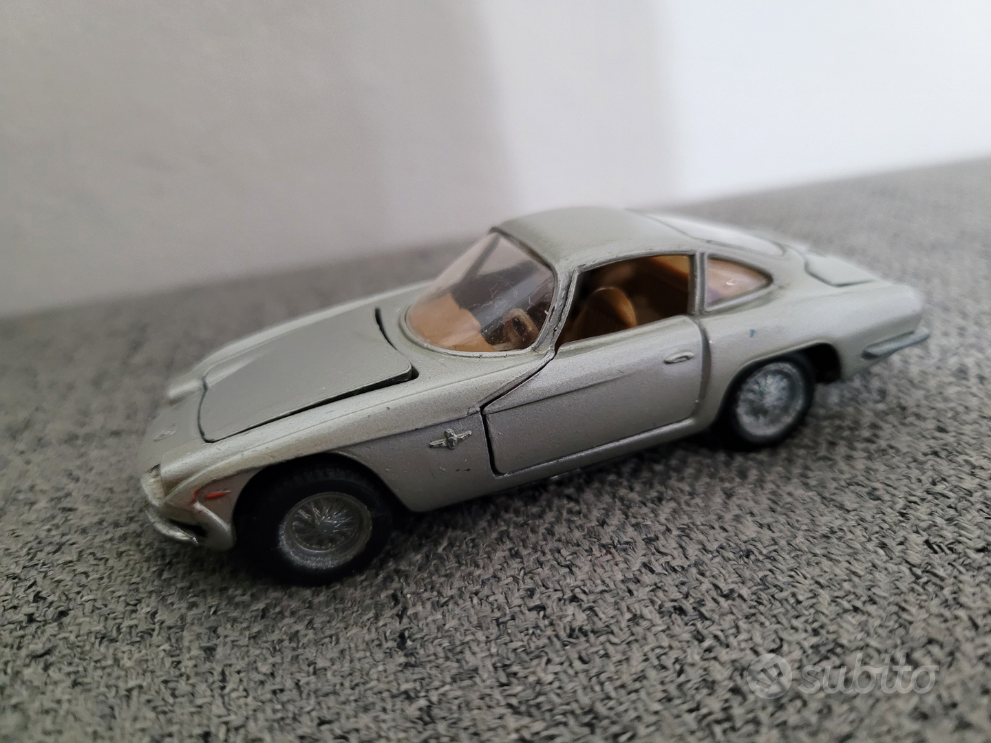 Lot D'anciennes Voitures JRD politoys marzal lamborghini