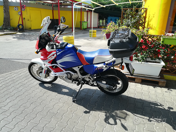 Honda africa twin rd07a 750
