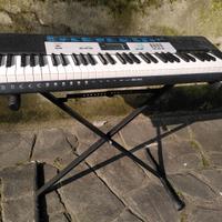Tastiera elettronica Casio LK-136 + stand – usata