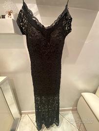 Abito lungo in pizzo nero