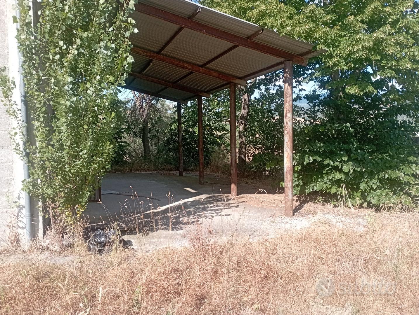 Terreno di 5 ettari con rustico - Vista 3