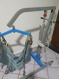 Sollevatore elettrico per disabili/anziani