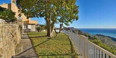Villa di 288 m² con più di 5 locali e box auto dop