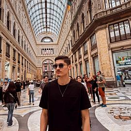 Cameriere/aiuto cam/ banchista