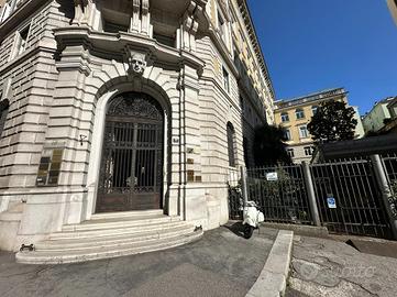 2 LOCALI A TRIESTE