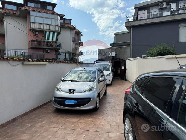 Garage/Box - Gravina di Catania