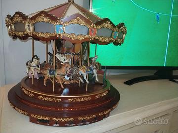 Giostrina luminosa con suoni