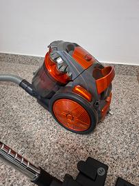 Aspirapolvere ciclonica