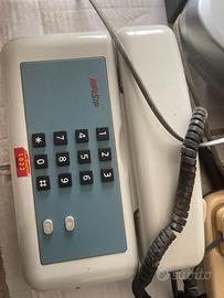 Tre telefoni funzionanti