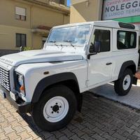 Land Rover Defender 90 2.2 TD4 Station Wagon SE N1