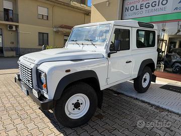 Land Rover Defender 90 2.2 TD4 Station Wagon SE N1