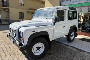 Land Rover Defender 90 2.2 TD4 Station Wagon SE N1