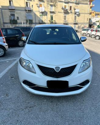 Lancia Ypsilon GPL
