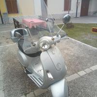 Vespa  150 LX  2005