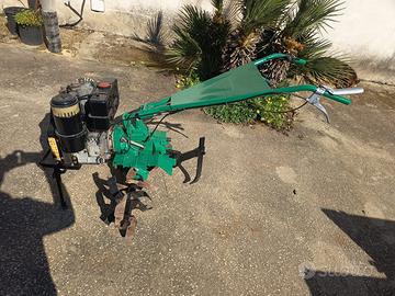 Trattore motore diesel