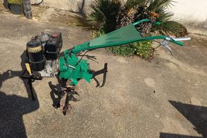 Trattore motore diesel