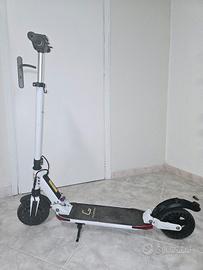 Monopattino elettrico kugoo bianco
