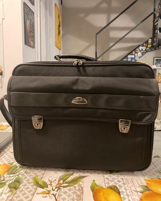 Quarantott’ore Samsonite