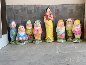 Statue Biancaneve e sette nani