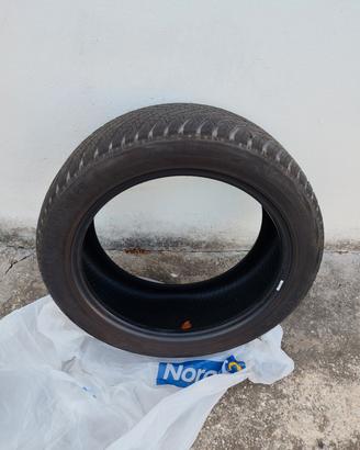 pneumatico 4 stagioni circa 4.000km  205 50r17