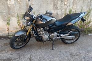 Honda Hornet 600 2006  ultima a carburtori 10600KM