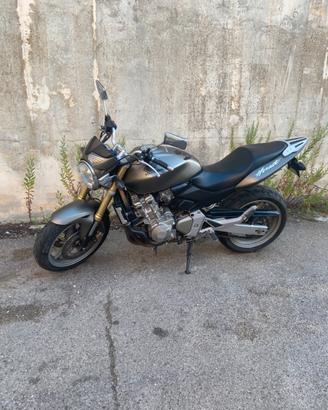 Honda Hornet 600 2006  ultima a carburtori 10600KM