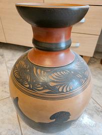 vaso in terracotta stile greco