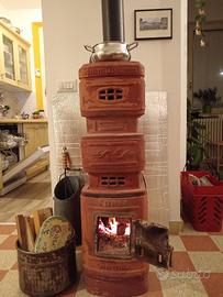 stufa vintage in cotto