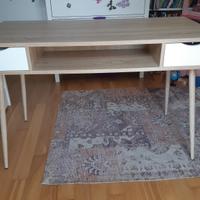 Scrivania stile scandinavo 