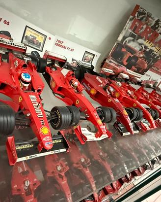 Intera collezione Ferrari 1:18