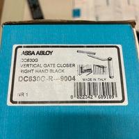 Chiudi cancello Assa abloy