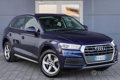 AUDI Q5 40 TDI quattro Business Sport S tronic