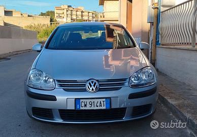 Volkswagen Golf V - Affidabile ed Economica