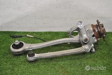 BMW F87 Mozzo fusello anteriore sinistro | 22892