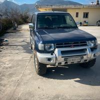 Mitsubishi Pajero V20
