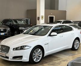 JAGUAR XF 2.2 D 200 CV Luxury - 18" - Tetto - Ca