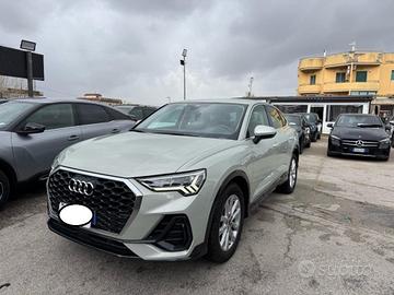 AUDI Q3 35 TDI quattro S tronic Business plus