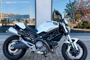 DUCATI MONSTER 696 GARANZIA+CONSEGNA ITALIA
