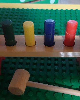 gioco  con martello