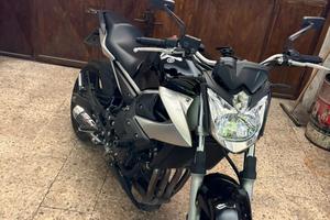 Yamaha XJ6 