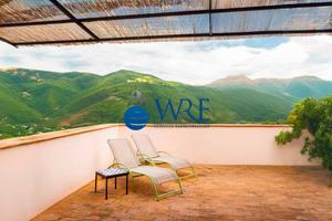 Attico / Mansarda di 130 m² con 4 locali a Sellano