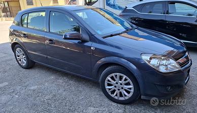 opel astra anno 2009