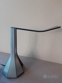 lampada da tavolo multifunzione 