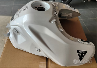 Serbatoio Bianco Tiger 900 leggero graffio